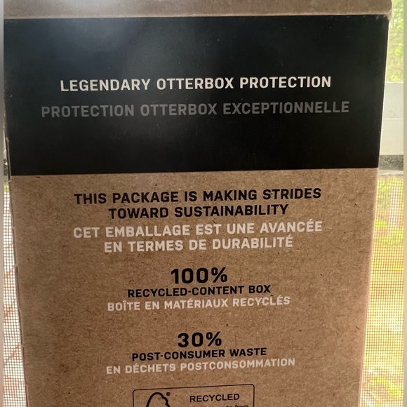 iPhone 13 Pro OtterBox Symmetry+ with MagSafe - Picture 4 of 4